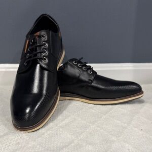 Sleek Black Men's Oxford Shoes